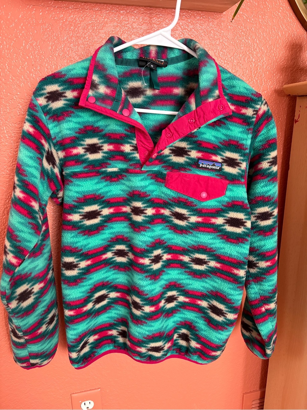 Patagonia Teal & Pink Fleece Pullover - Cozy Aztec Print